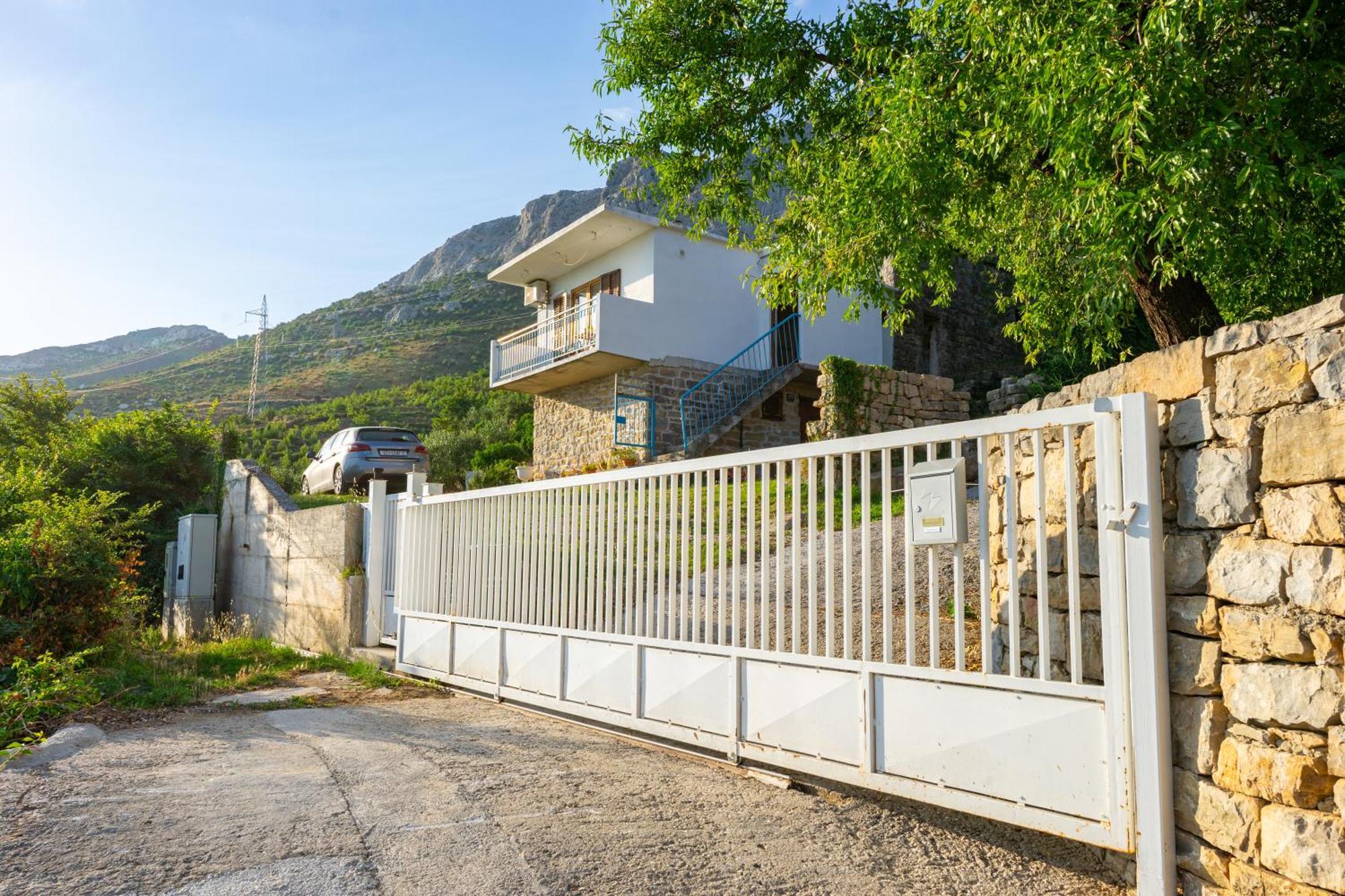 Villa Olive Garden House In Zrnovnica With A View & Bbq Exterior foto